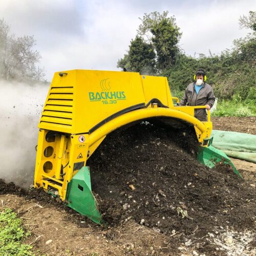 rovalterre-retournement-compost